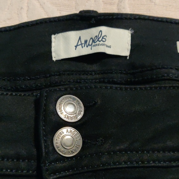 Jeans - Picture 2 of 6